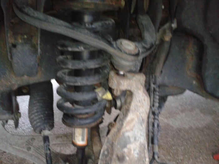Do Leveling Kits Wear Out Ball Joints